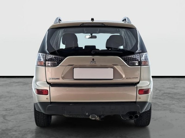 Mitsubishi Outlander  2.2 DI-D 