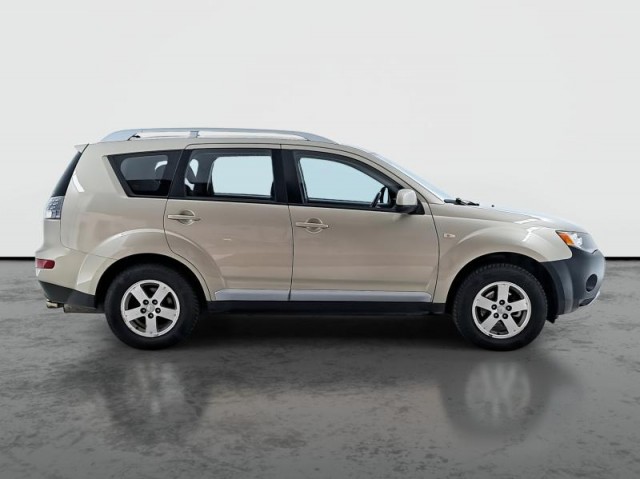 Mitsubishi Outlander  2.2 DI-D 
