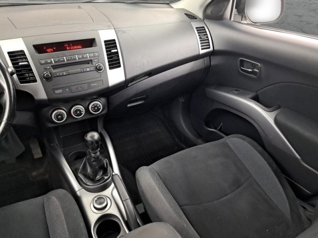 Mitsubishi Outlander  2.2 DI-D 