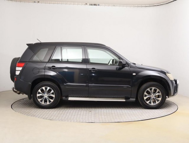 Suzuki Grand Vitara  2.0 