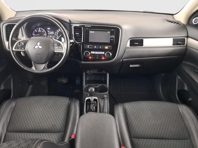 Mitsubishi Outlander  2.2 DI-D 