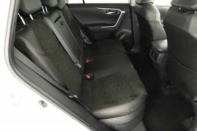 Toyota RAV 4  2.5 Hybrid 