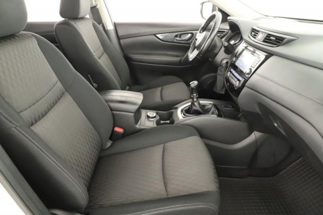 Nissan X-Trail  1.6 dCi 