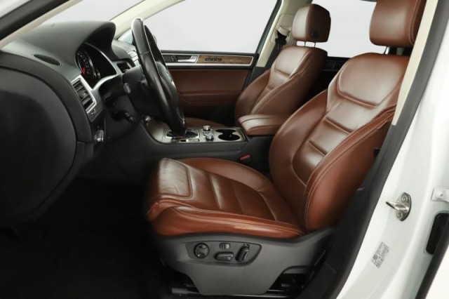 Volkswagen Touareg  3.0 TDI 