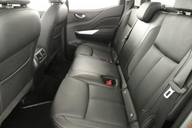 Nissan Navara  2.3 dCi 