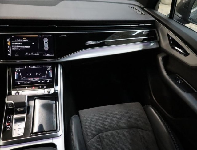 Audi Q7  50 TDI S-Line