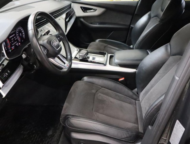 Audi Q7  50 TDI S-Line