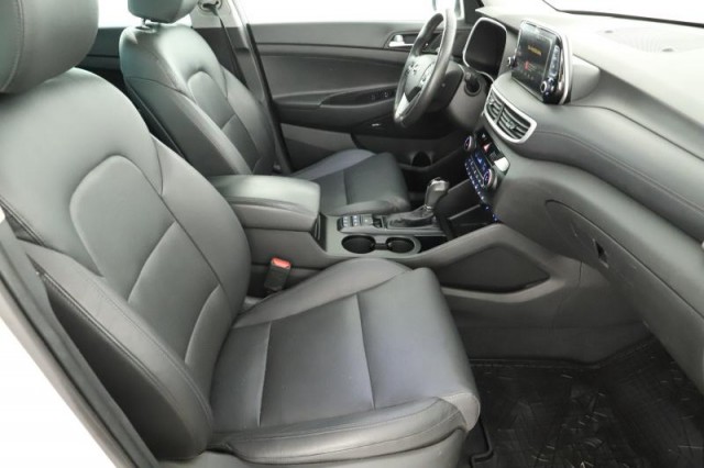 Hyundai Tucson  2.0 CRDi 
