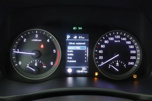 Hyundai Tucson  2.0 CRDi 