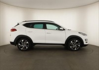 Hyundai Tucson  2.0 CRDi 