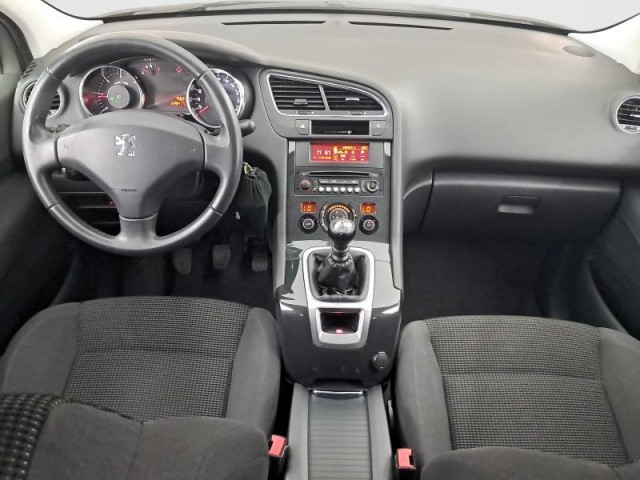 Peugeot 5008  1.6 HDi 