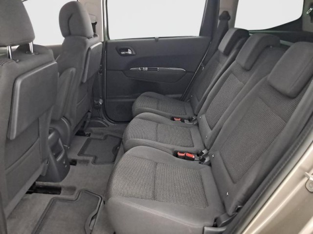 Peugeot 5008  1.6 HDi 