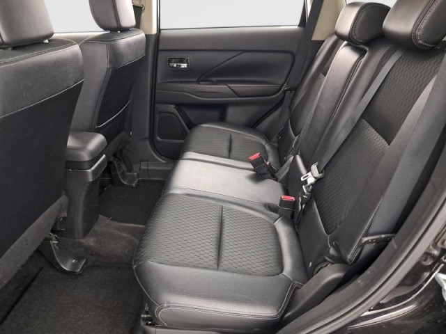 Mitsubishi Outlander  2.2 DI-D 