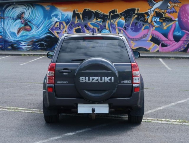 Suzuki Grand Vitara  2.4 VVT 