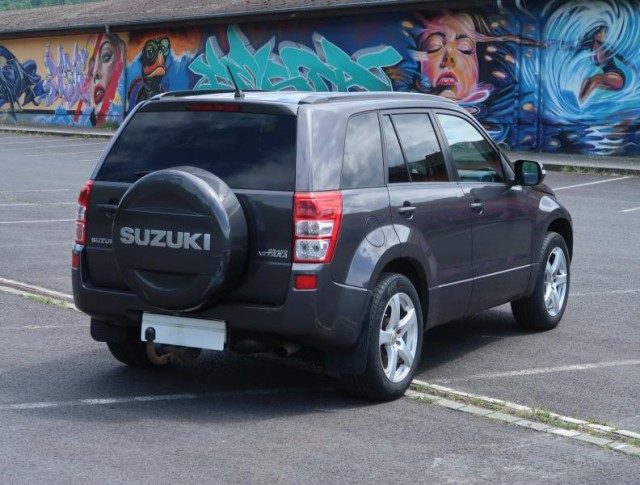 Suzuki Grand Vitara  2.4 VVT 