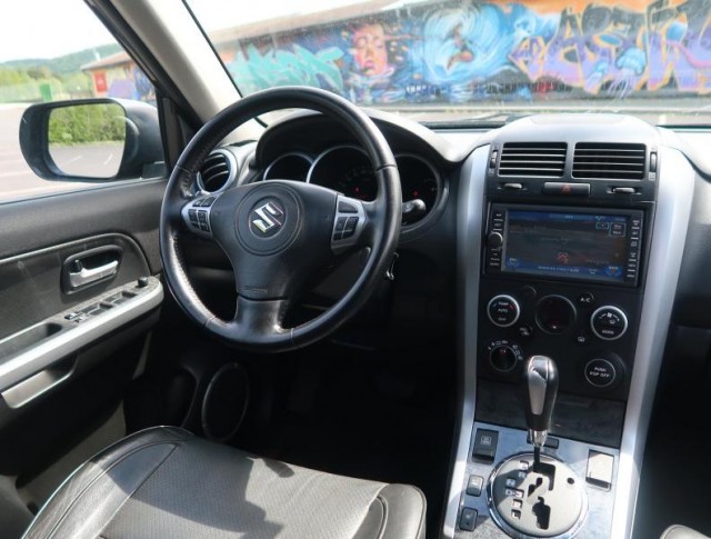 Suzuki Grand Vitara  2.4 VVT 