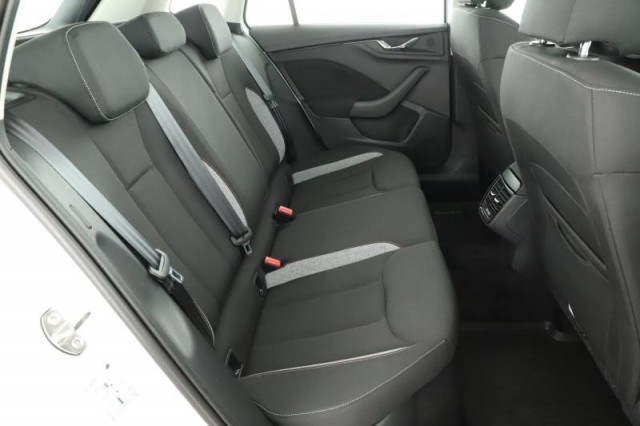 Škoda Kamiq  1.0 TSI Selection