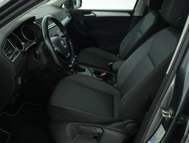 Volkswagen Tiguan  2.0 TDI 
