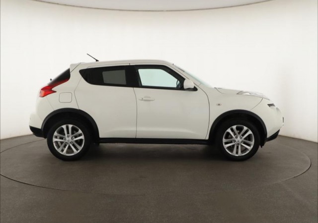 Nissan Juke  1.6 i 
