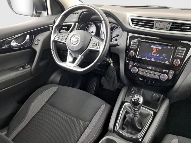 Nissan Qashqai  1.3 DIG-T 