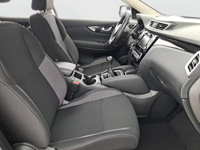 Nissan Qashqai  1.3 DIG-T 