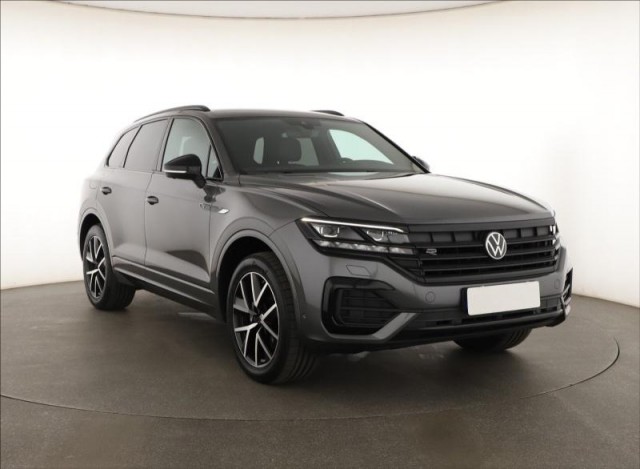 Volkswagen Touareg  3.0 TDI R-Line