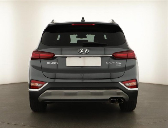 Hyundai Santa Fe  2.2 CRDi 