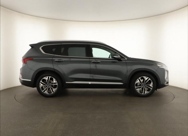 Hyundai Santa Fe  2.2 CRDi 