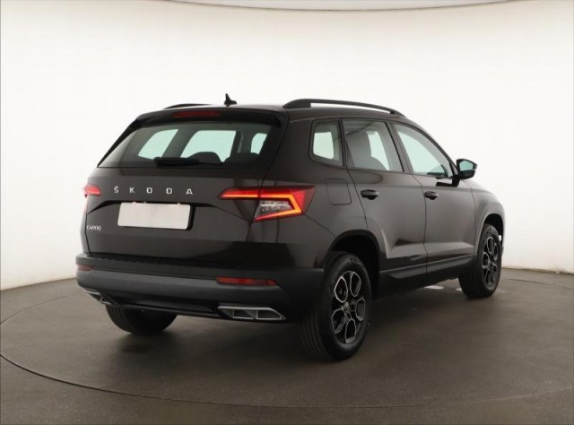 Škoda Karoq  1.0 TSI 
