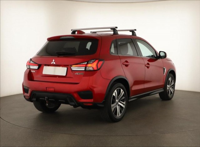 Mitsubishi ASX  2.0 MIVEC 