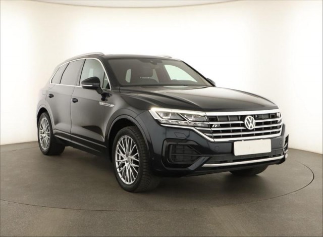 Volkswagen Touareg  3.0 TDI R-Line