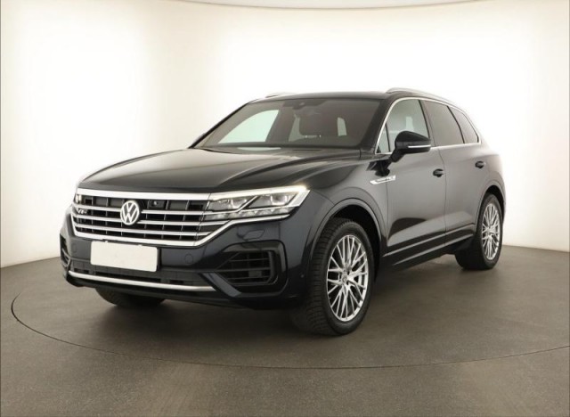 Volkswagen Touareg  3.0 TDI R-Line