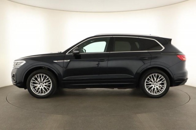 Volkswagen Touareg  3.0 TDI R-Line