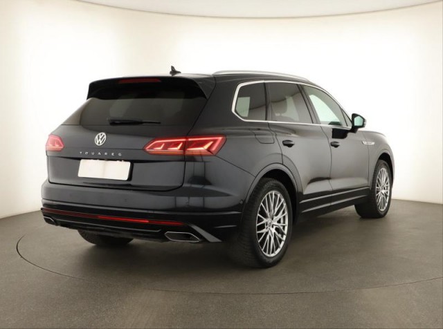 Volkswagen Touareg  3.0 TDI R-Line