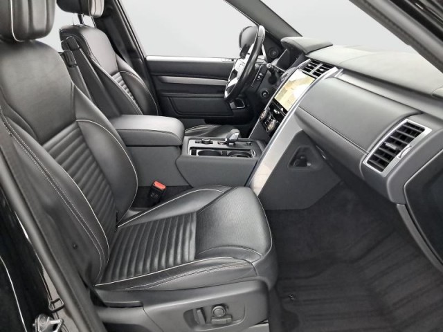 Land Rover Discovery  D300 