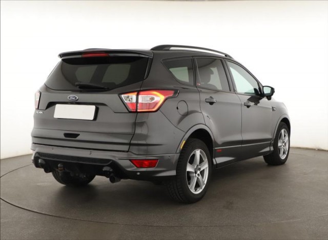 Ford Kuga  2.0 TDCi ST-Line