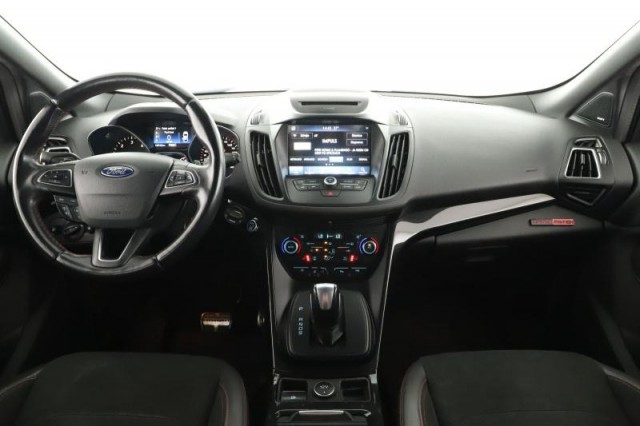 Ford Kuga  2.0 TDCi ST-Line