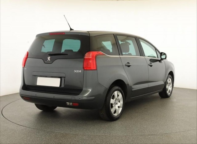 Peugeot 5008  1.6 BlueHDi 