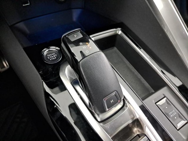 Peugeot 3008  1.5 BlueHDi GT