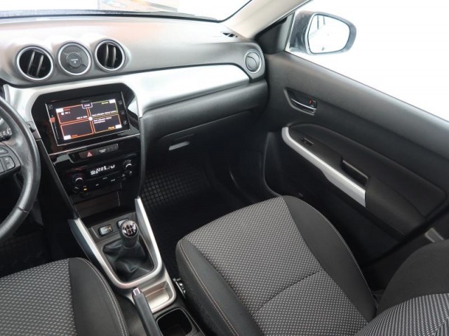 Suzuki Vitara  1.6 VVT Premium