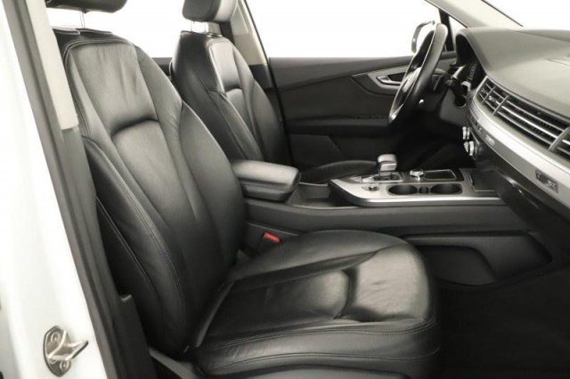 Audi Q7  3.0 TDI 