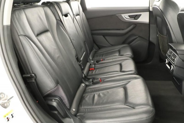 Audi Q7  3.0 TDI 