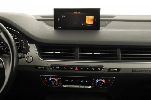 Audi Q7  3.0 TDI 