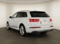 Audi Q7  3.0 TDI 