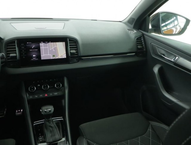 Škoda Karoq  2.0 TSI Sportline
