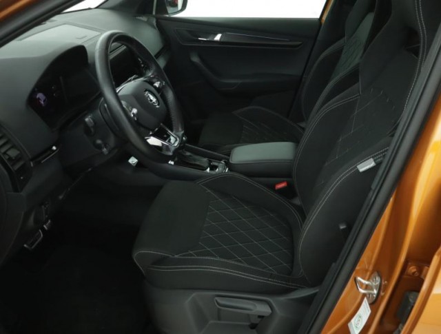 Škoda Karoq  2.0 TSI Sportline