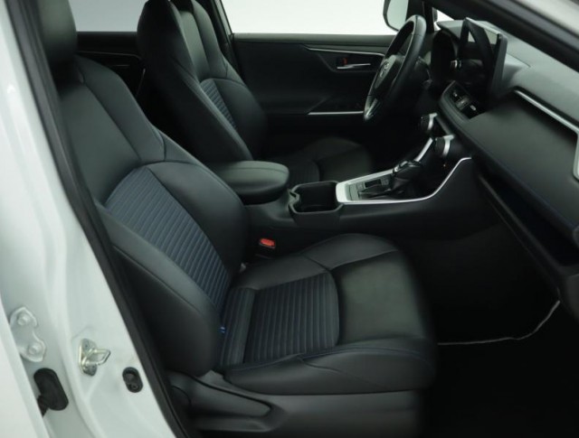 Toyota RAV 4  2.5 Hybrid Selection