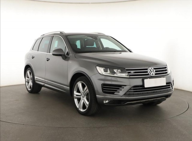 Volkswagen Touareg  3.0 TDI R-Line