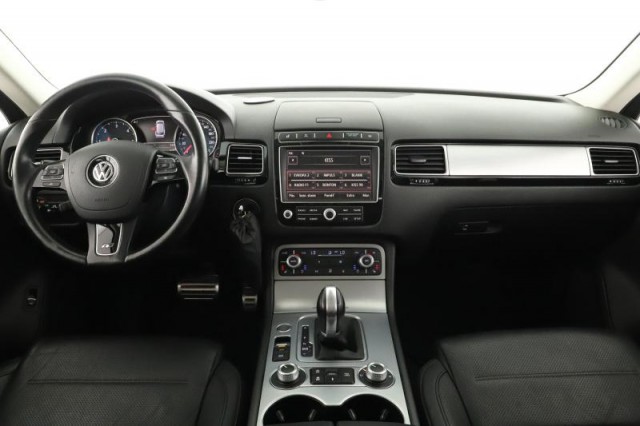 Volkswagen Touareg  3.0 TDI R-Line