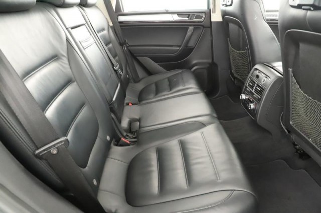 Volkswagen Touareg  3.0 TDI R-Line